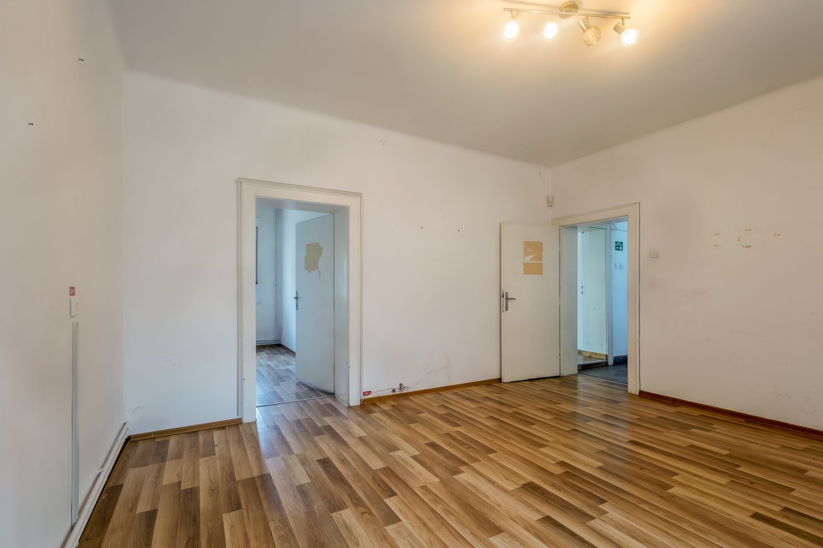 Vila 5 camere | Zona Tipografilor | Teren 695 MP | Constantin Brancusi - Poză 18