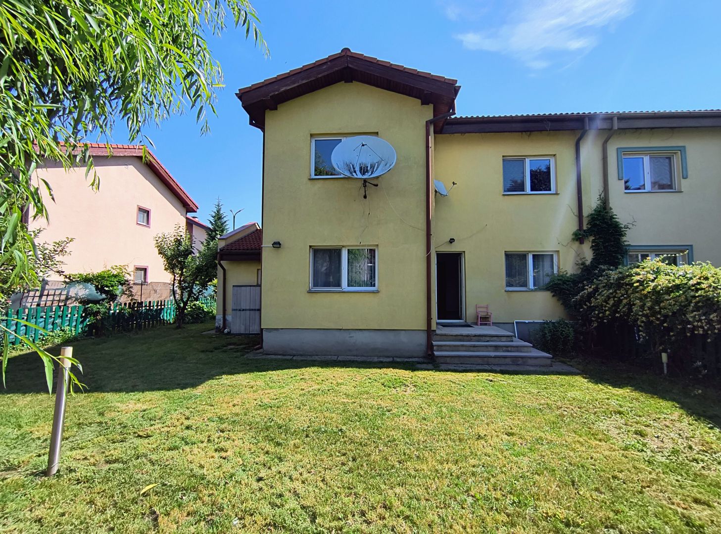 Vila Complex The CLASS,- rond OMV Pipera- curte - garaj - Poză 3
