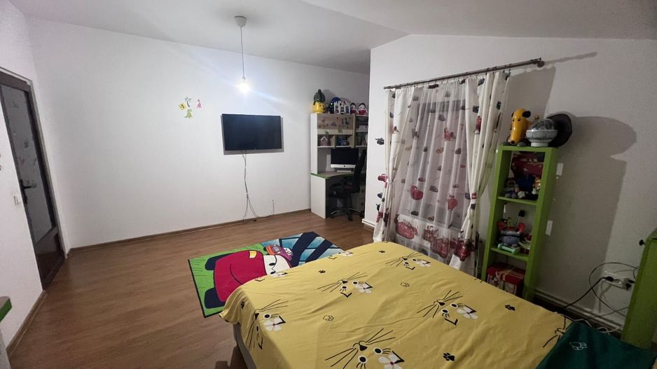 Casă spațioasă cu piscină, de vânzare în Simeria - Poză 26