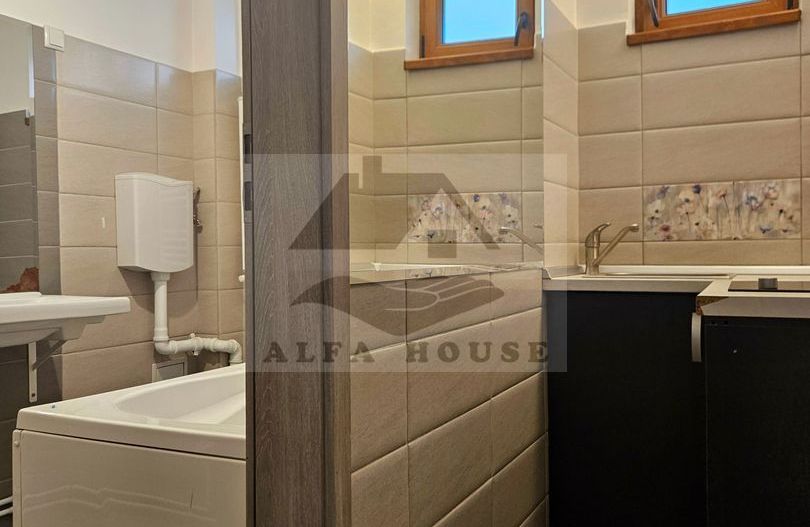 Casa deosebita cu 6 camere in  Centrul Brasovului - 210 mp - Poză 16