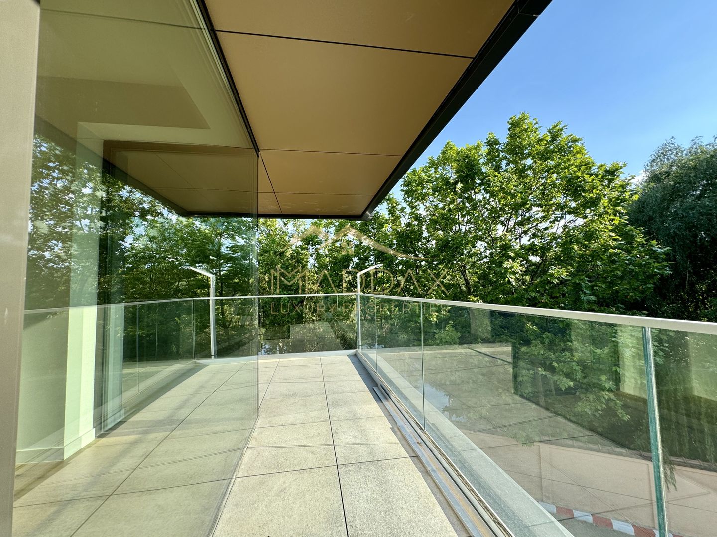 Vila cu 5 camere  *366mp* / Curte privată *315mp* / Pipera - Lake View - Poză 3