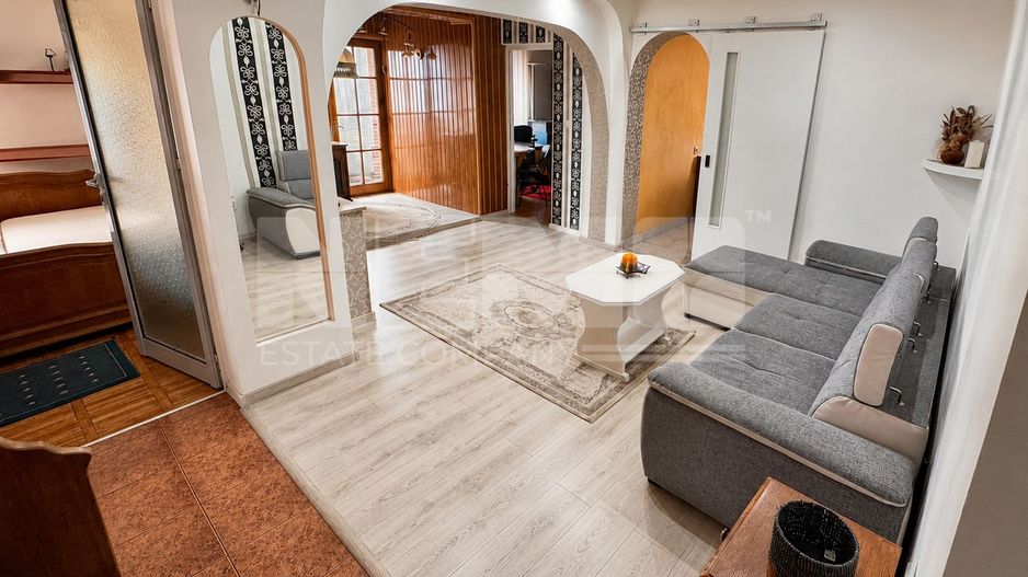 Apartament George Enescu | 3 camere | Etaj 6 | Mansarda | 95000 Euro - Poză 1