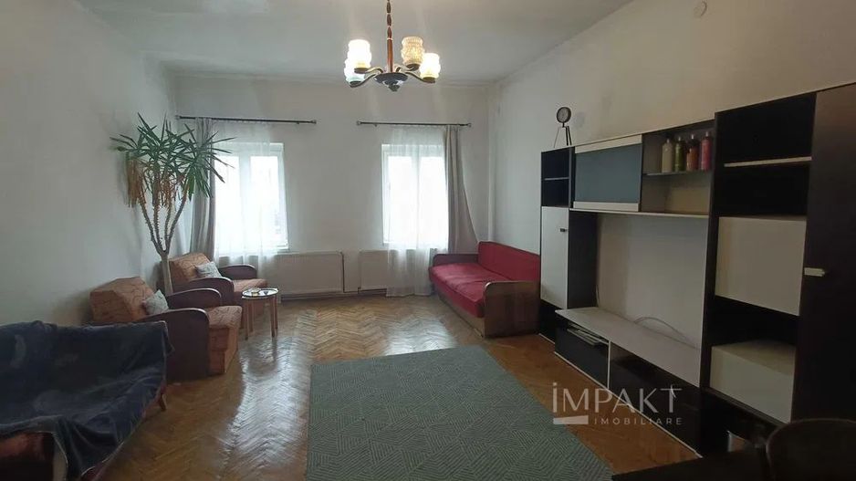 Apartament cu 2 camere in inima orasului - Poză 3