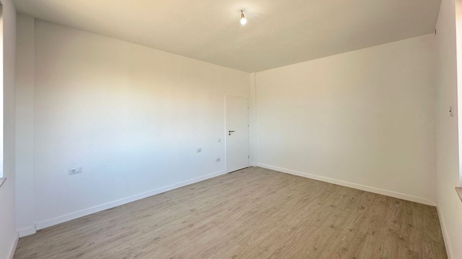 Apartament 2 camere 60 mp cu geam la baie lângă Paradisul Acvatic - Poză 6