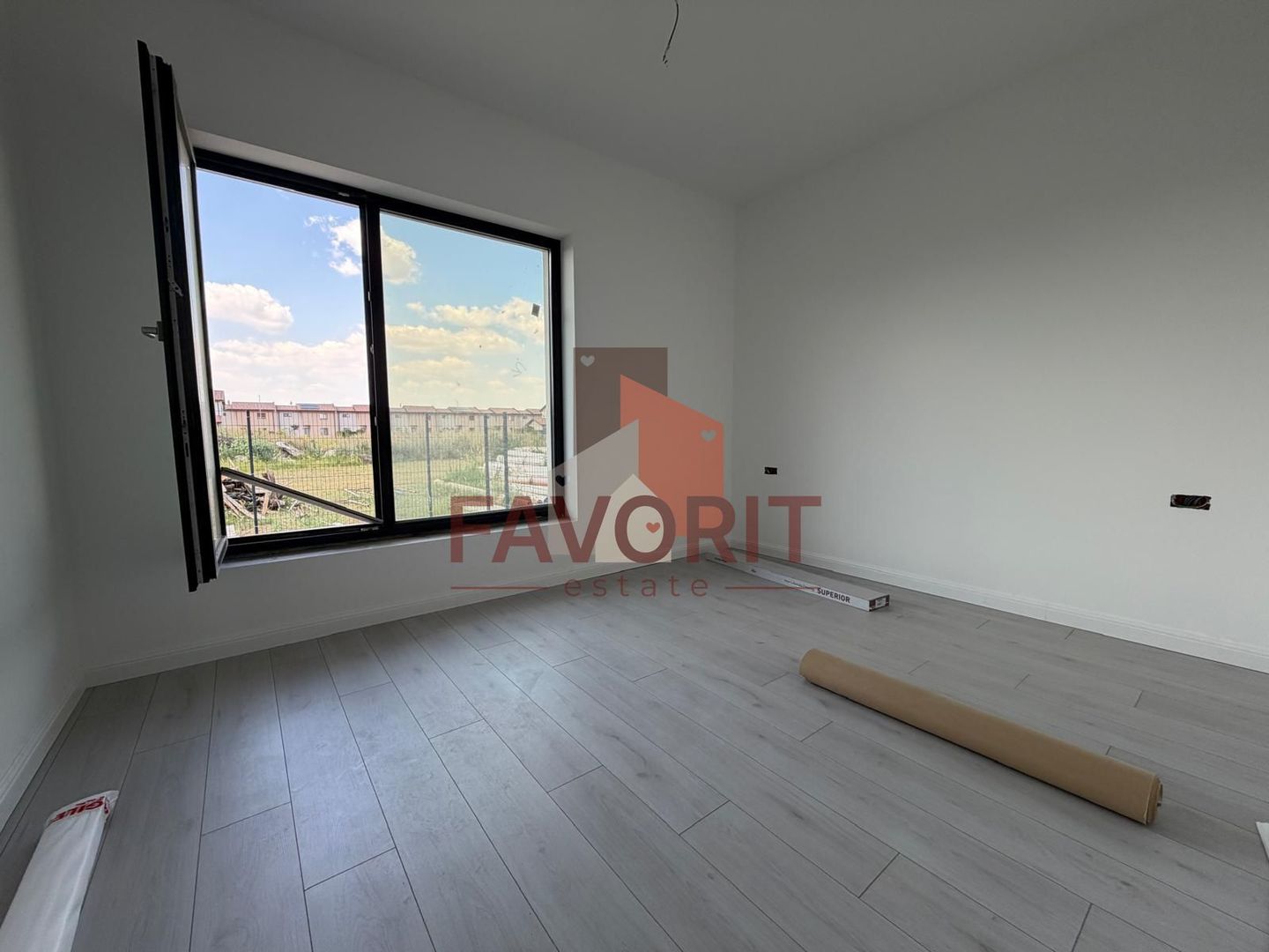 3 camere | 83 mp | Gradina proprie 50 mp | Bloc nou | dressing | 2 bai - Poză 7