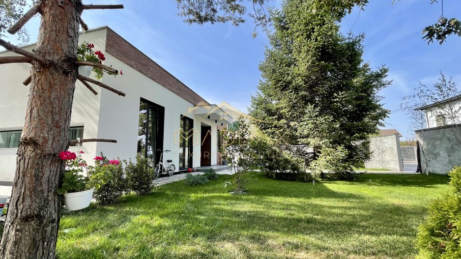 Vila cu 5 camere // * 565 mp gradina* // Tunari - Poză 53