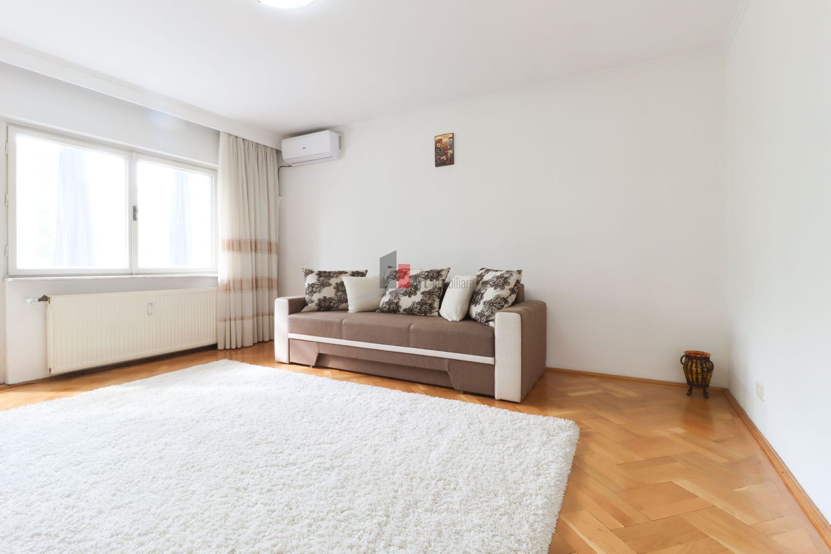 Apartamentul "SALTVEGURINN" in Drumul Sarii, intri in el si il inchiriezi pe loc - Poză 7