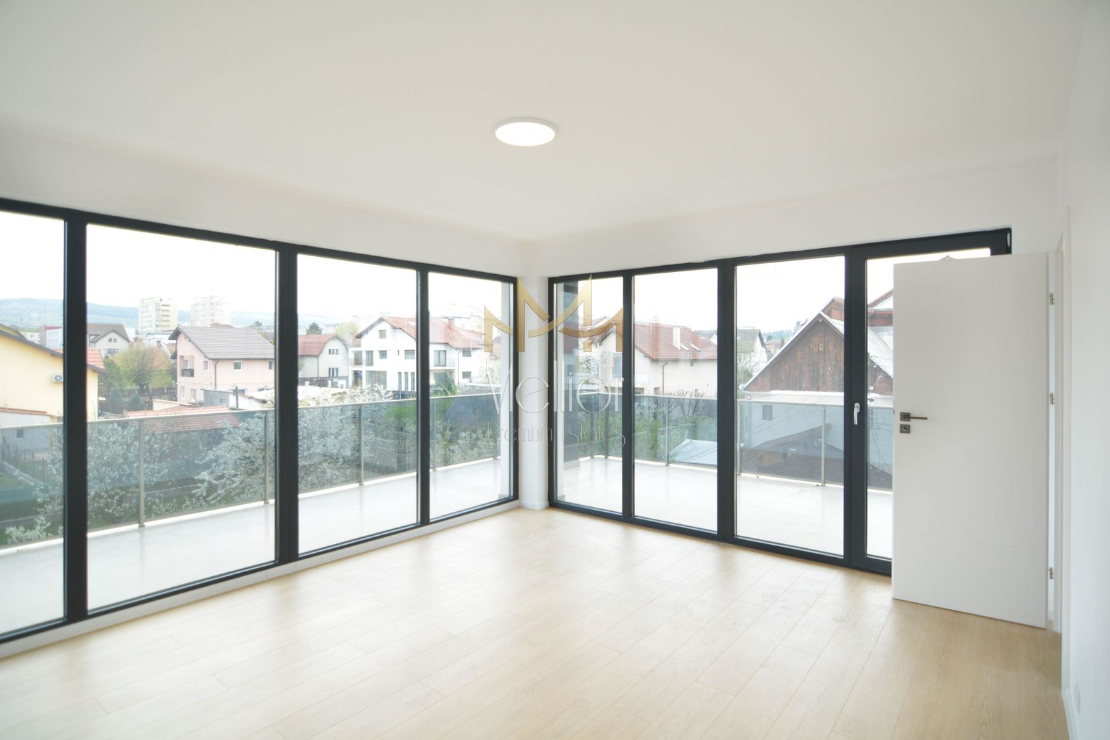 Vilă modernă premium în Gheorgheni, 2 nivele, finisaje de lux - Poză 12