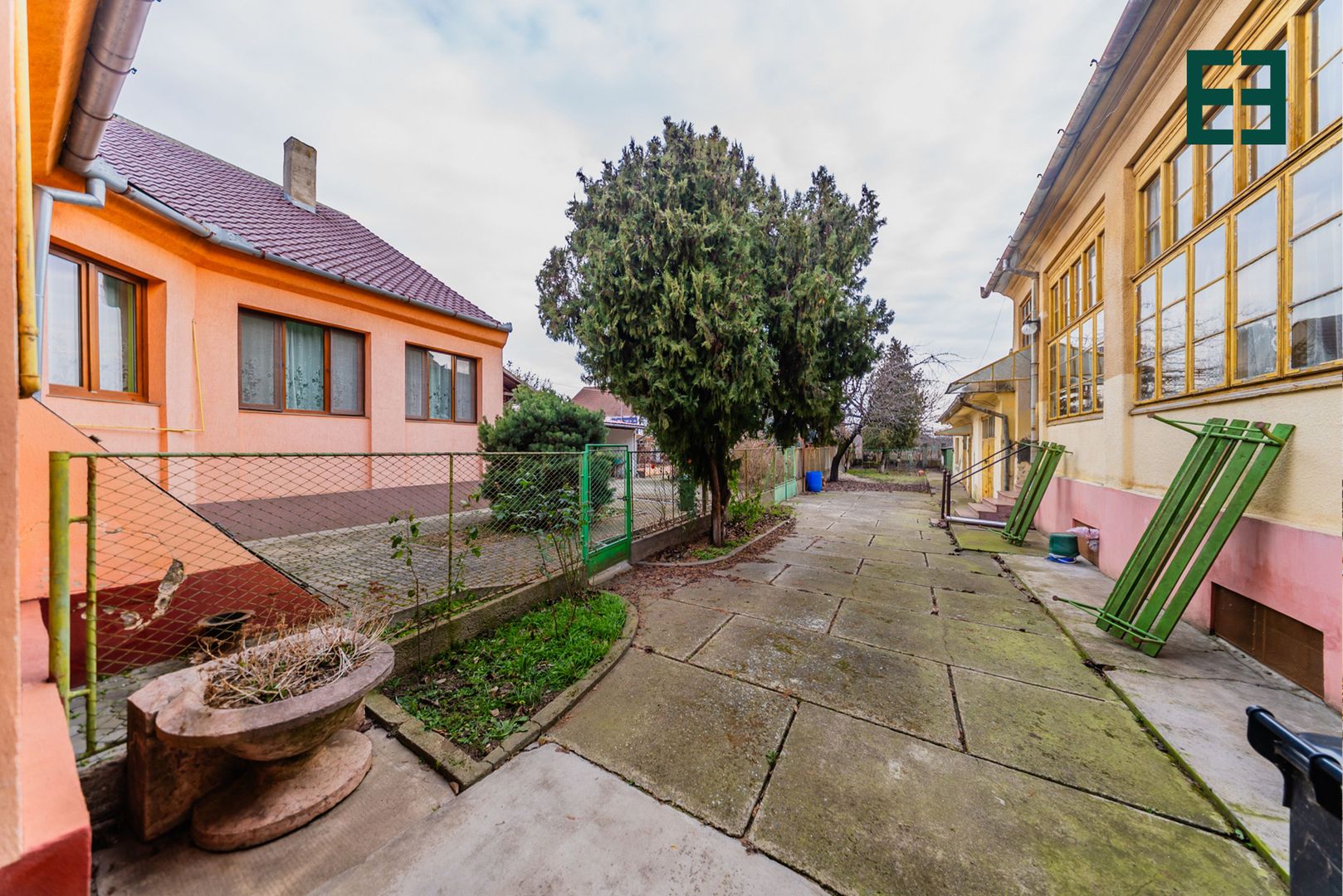 Casă cu 4 camere și 1044 mp Teren - Aradul Nou - Arad - Poză 16