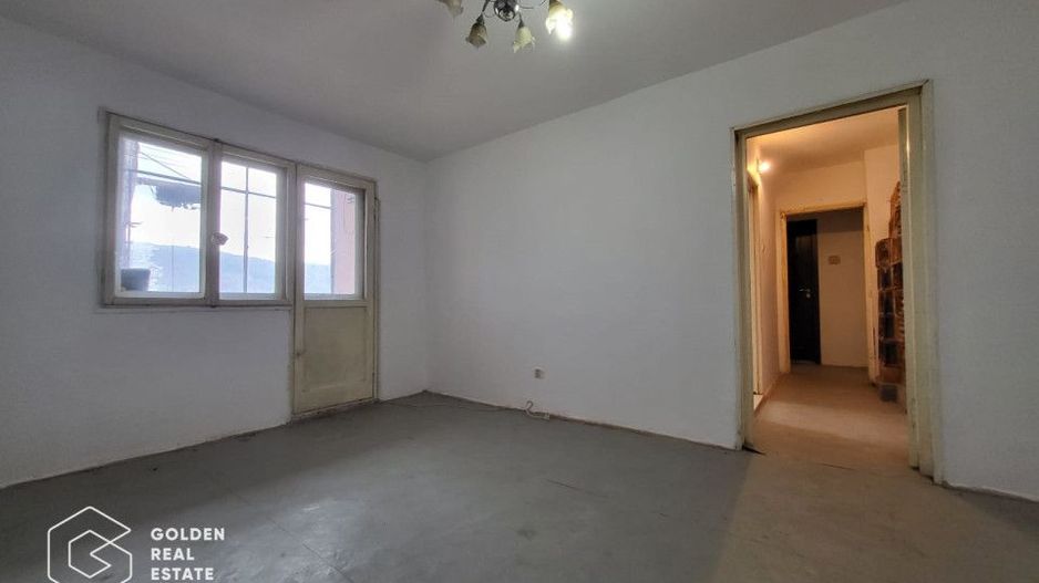 Apartament 4 camere, decomandat, oras Lipova - Poză 1