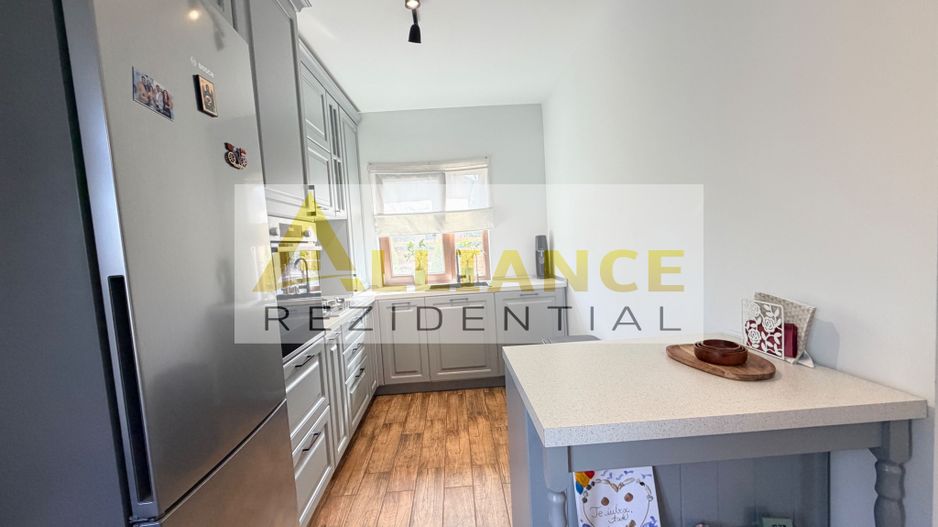 casa cocheta cu 4 camere, P+1E+M, complet mobilata si utilata - Poză 9