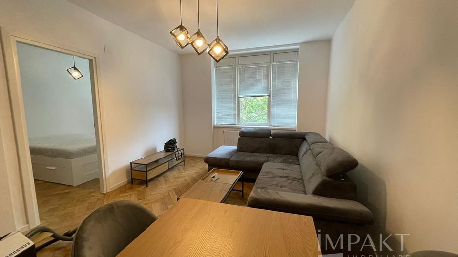 De Vanzare: Apartament cu 2 camere, Semicentral! - Poză 2