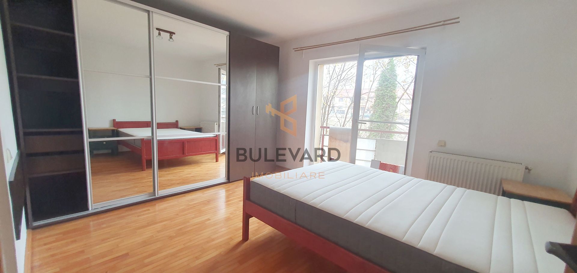 Apartament cu 3 camere, zona strazii Buna Ziua! - Poză 4