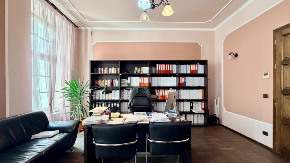 4 camere Ultracentral  - Piața Unirii, ideal birouri, parcare in curte - Poză 6