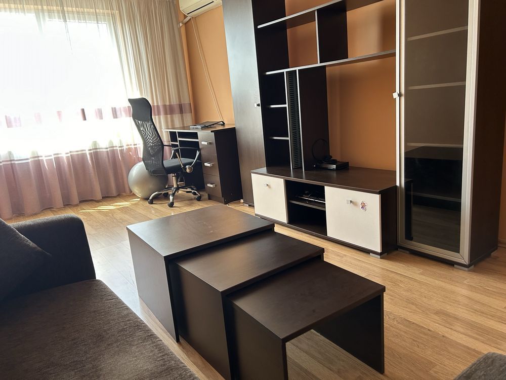 3 camere decomandat, centrala proprie, parcare inclusă, AC în fiecare cameră - Poză 1