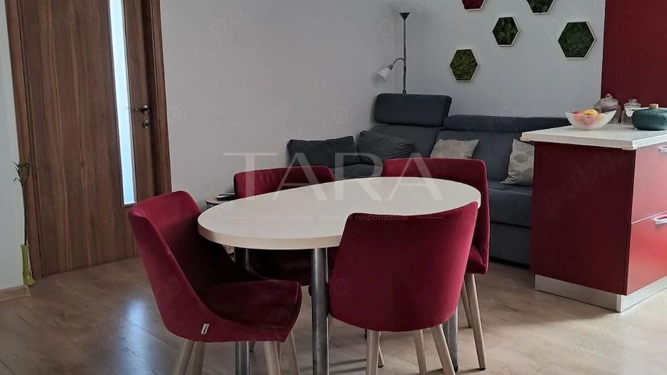 Apartament 3 camere + balcon 10 mp, mobilat și utilat, zona Vivo. - Poză 2