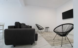 3 camere spațioase decomandate, loc de parcare/langa profi Petre Tutea - Poză 2