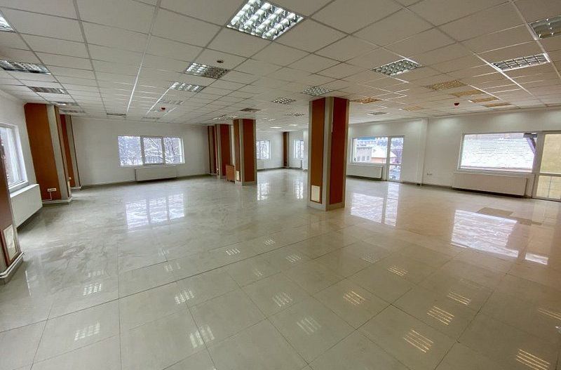 Spatiu comercial de inchiriat in zona centrala a Brasovului. - Poză 2