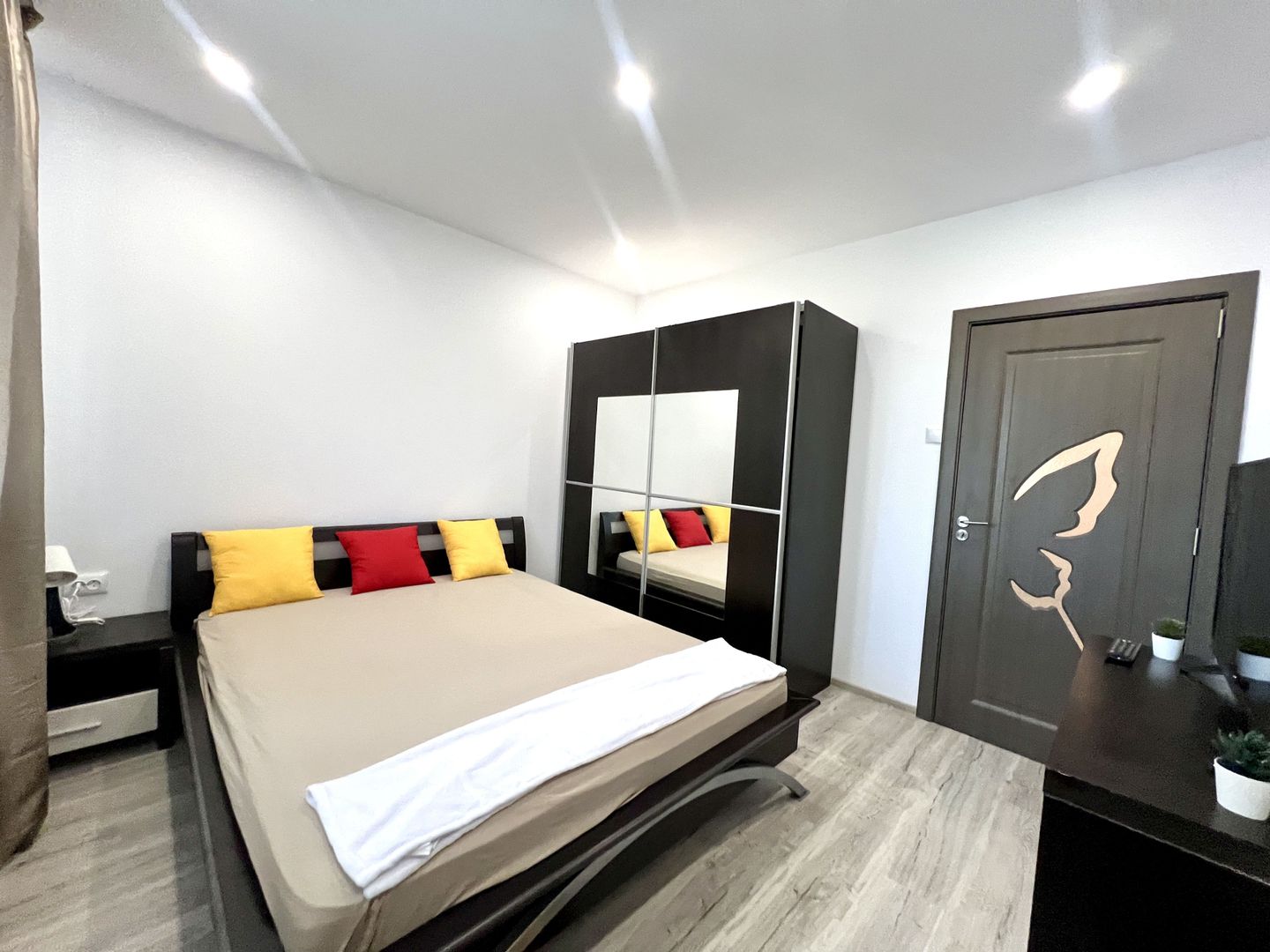 2 camere etaj 1 Ion Mihalache-Domenii - Poză 5