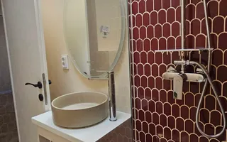 Corp de casă cu 2 imobile independente, curte și pod – Str. Mihai Viteazul - Poză 15