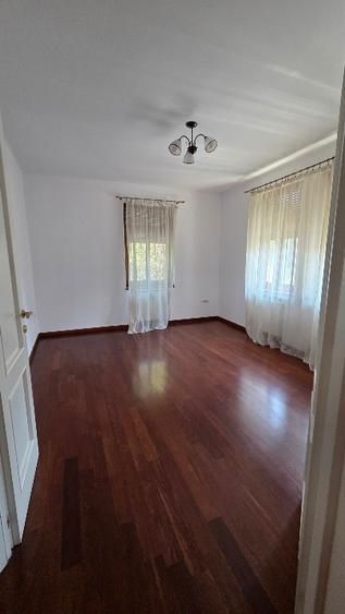 Apartament  in vila Pangratti // Televiziune - Poză 7
