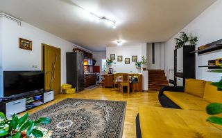 Casă cu teren pe Calea Timișorii - Poză 2