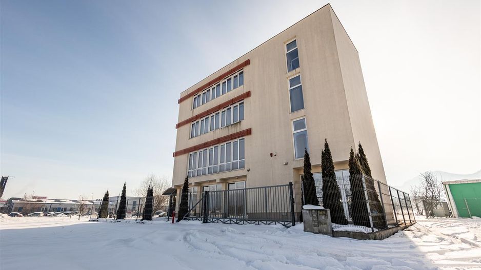 Spatiu in componenta si dotari apreciabile, birouri/ clinica, Calea Bucuresti - Poză 22