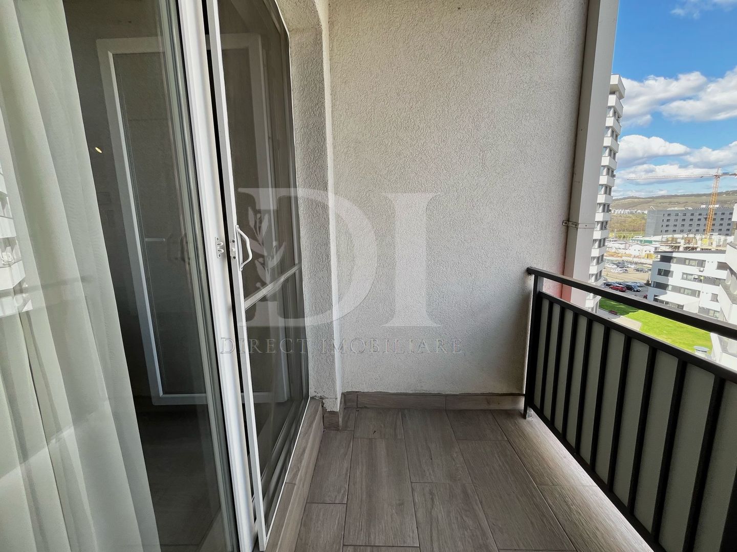 Apartament cu 2 camere semidecomandat , 57 mp, în zona BMW - Poză 16