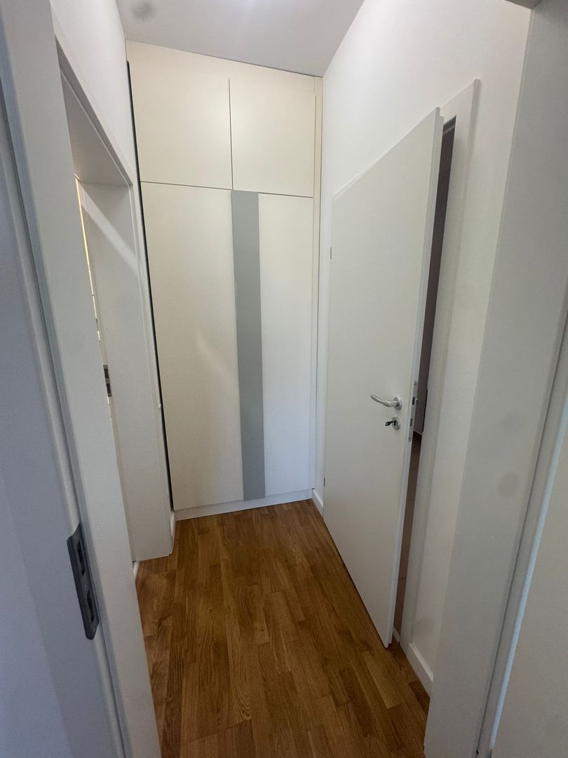 Apartament 2 camere de inchiriat Aviatiei Bloc Nou parcare centrala - Poză 8