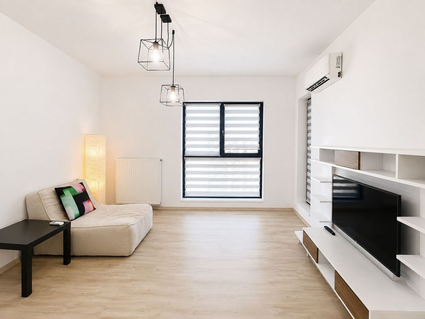 Garsonieră – Exigent Plaza Faza 2 | Mobilată și utilată - Poză 1