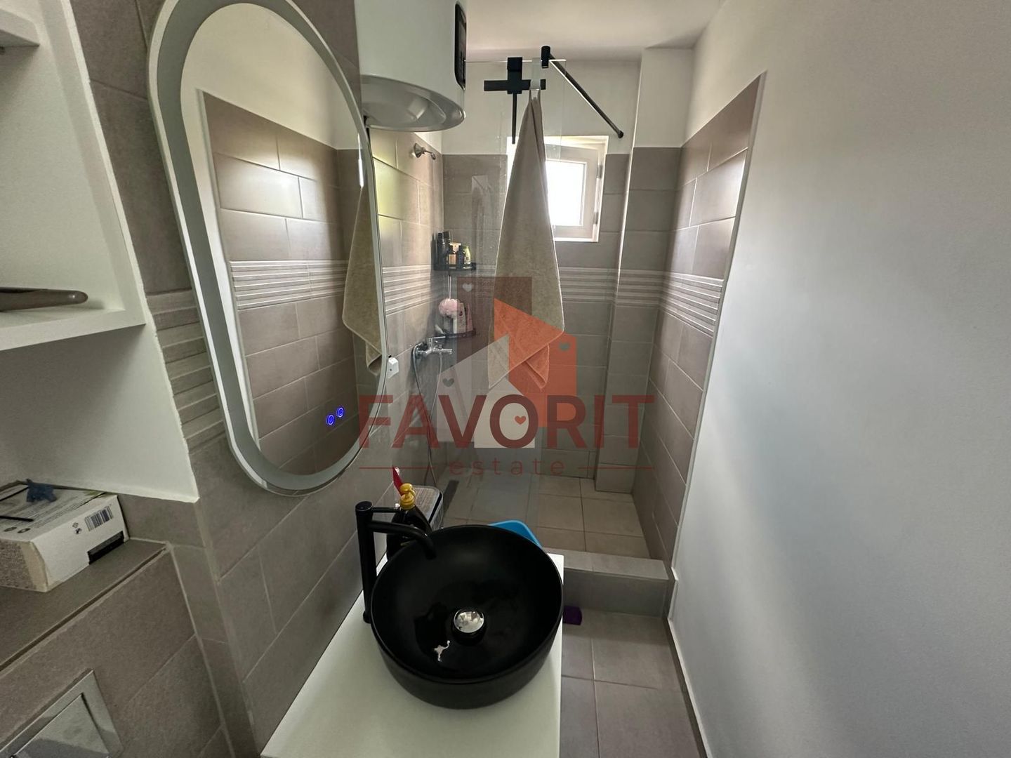 2 camere | etaj 2 | centrala proprie | renovat | mobilat si utilat | - Poză 9