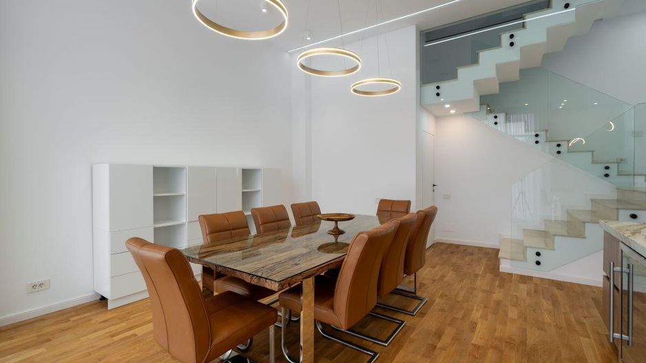 Iancu Nicolae - Vila high-end pe malul lacului, Gradina cu Ponton - Poză 49