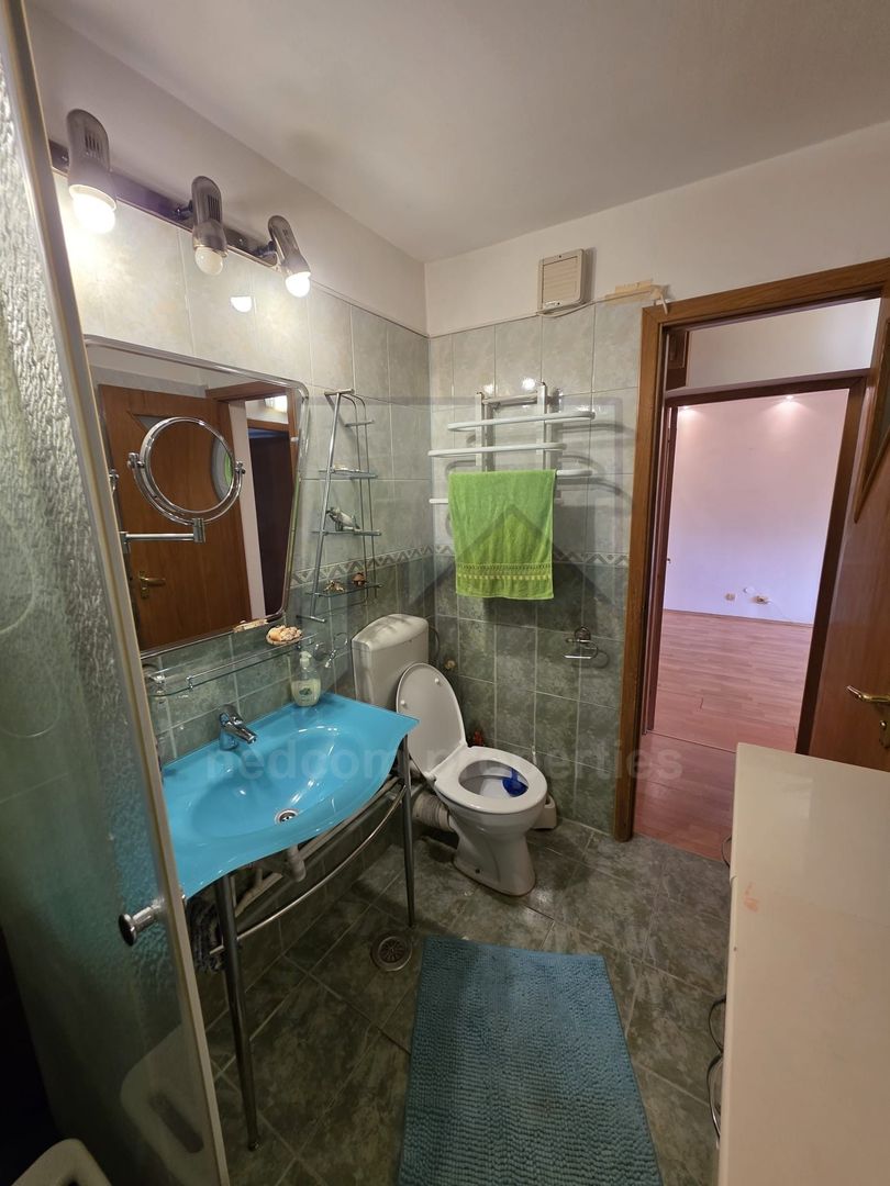 Vanzare apartament 2 camere Lizeanu - Poză 12