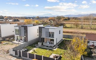 Comision 0 - Casa cu 4 camere in stil mediteran Sanpetru Brasov - Poză 4