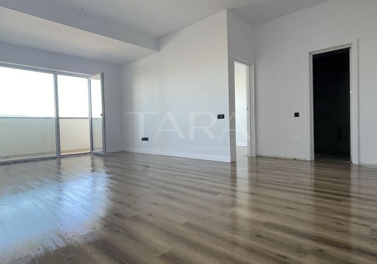 Apartament modern cu 2 camere, finisat recent. Locatie Excelenta ! - Poză 1