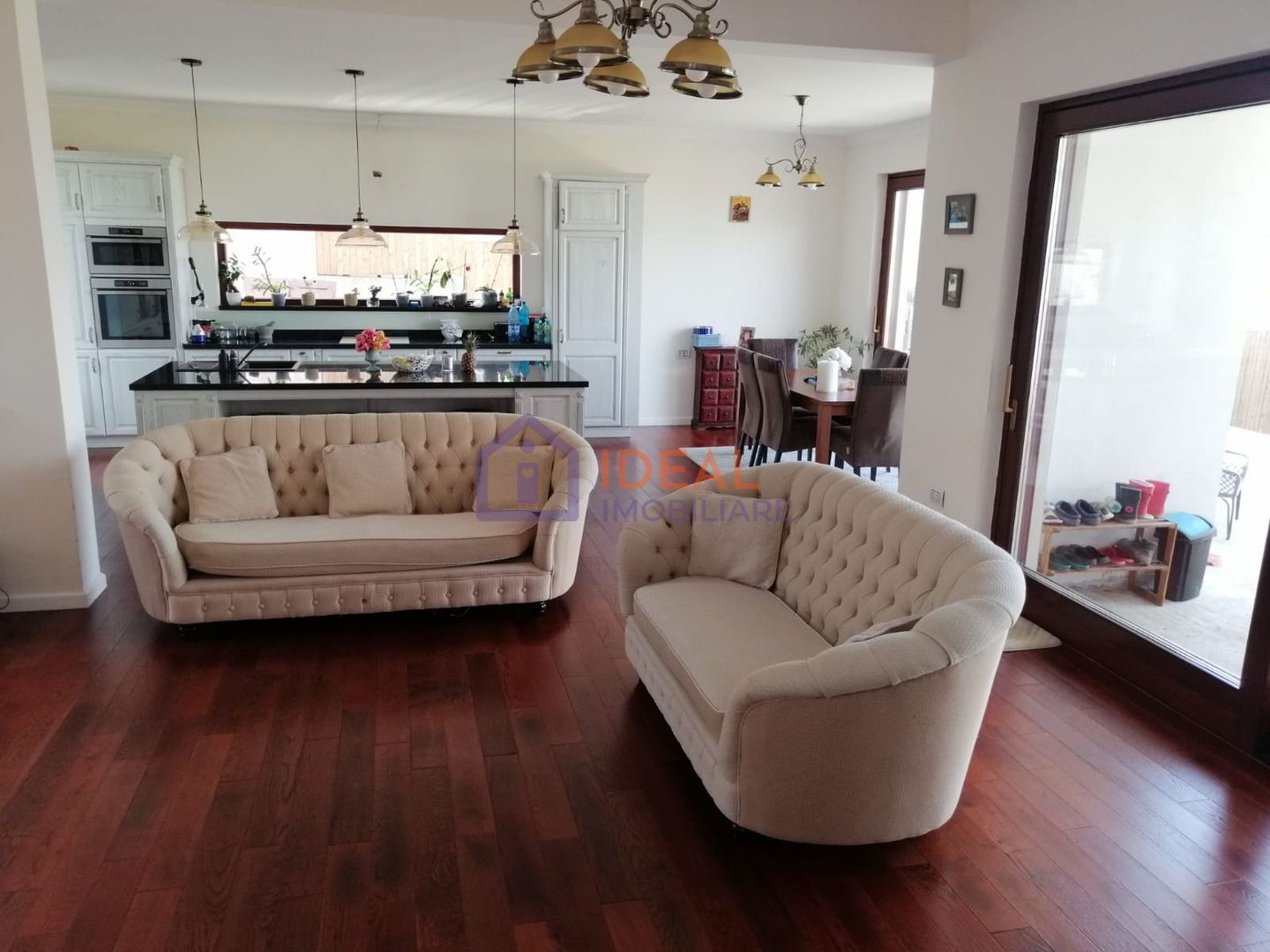 Vila cu 4 camere si teren de 700 mp, in Gusterita - Poză 3