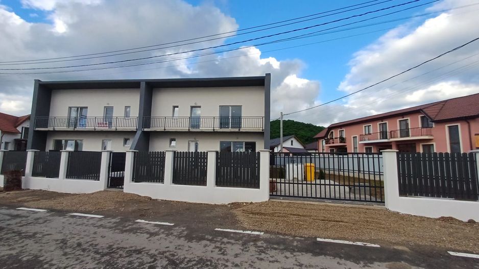 Casă tip Duplex -Sângeorgiu de Mureș - Poză 4