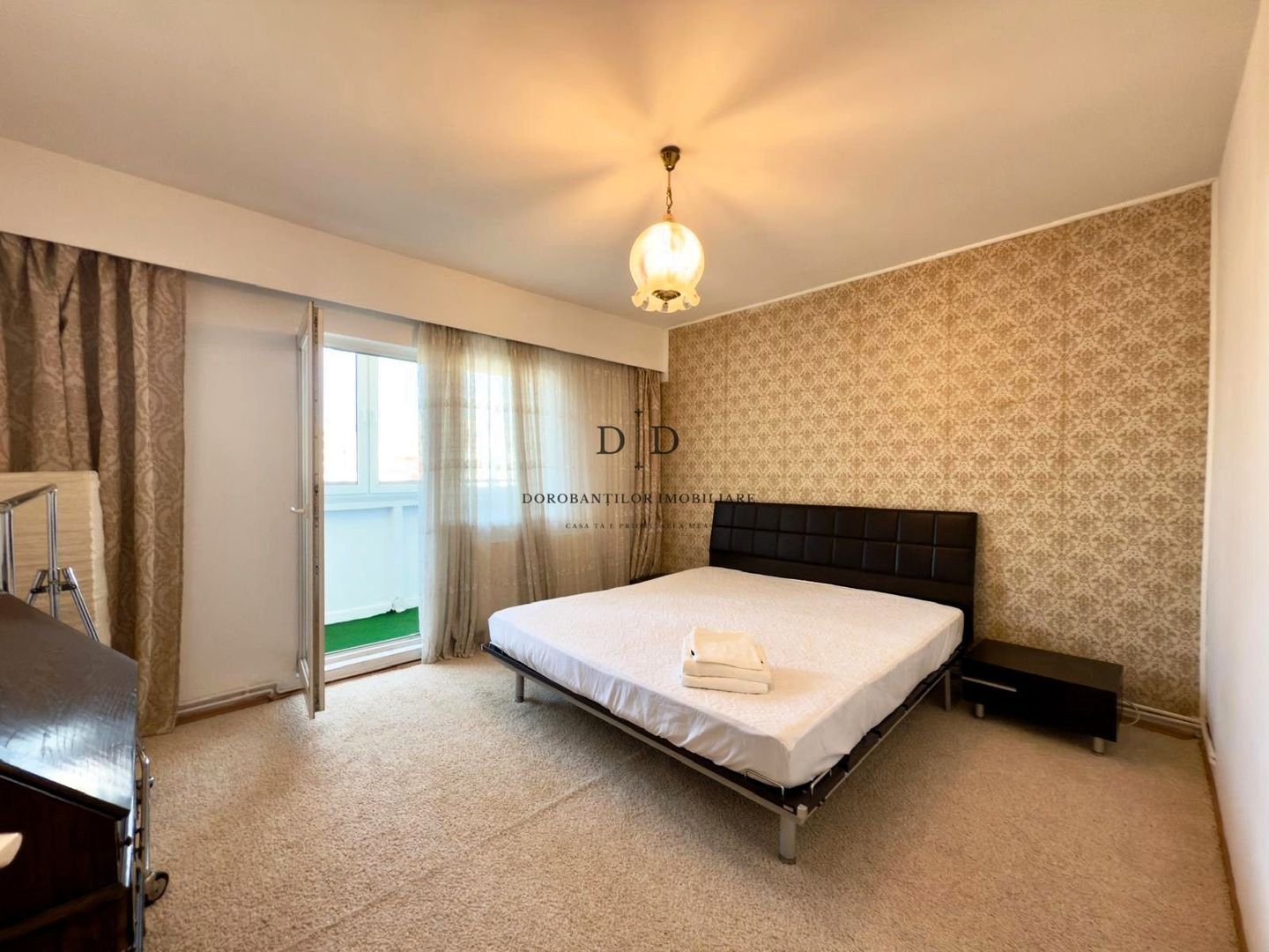 Închiriere apartament 3 camere – Calea Dorobanților-Parcare exterioară - Poză 8