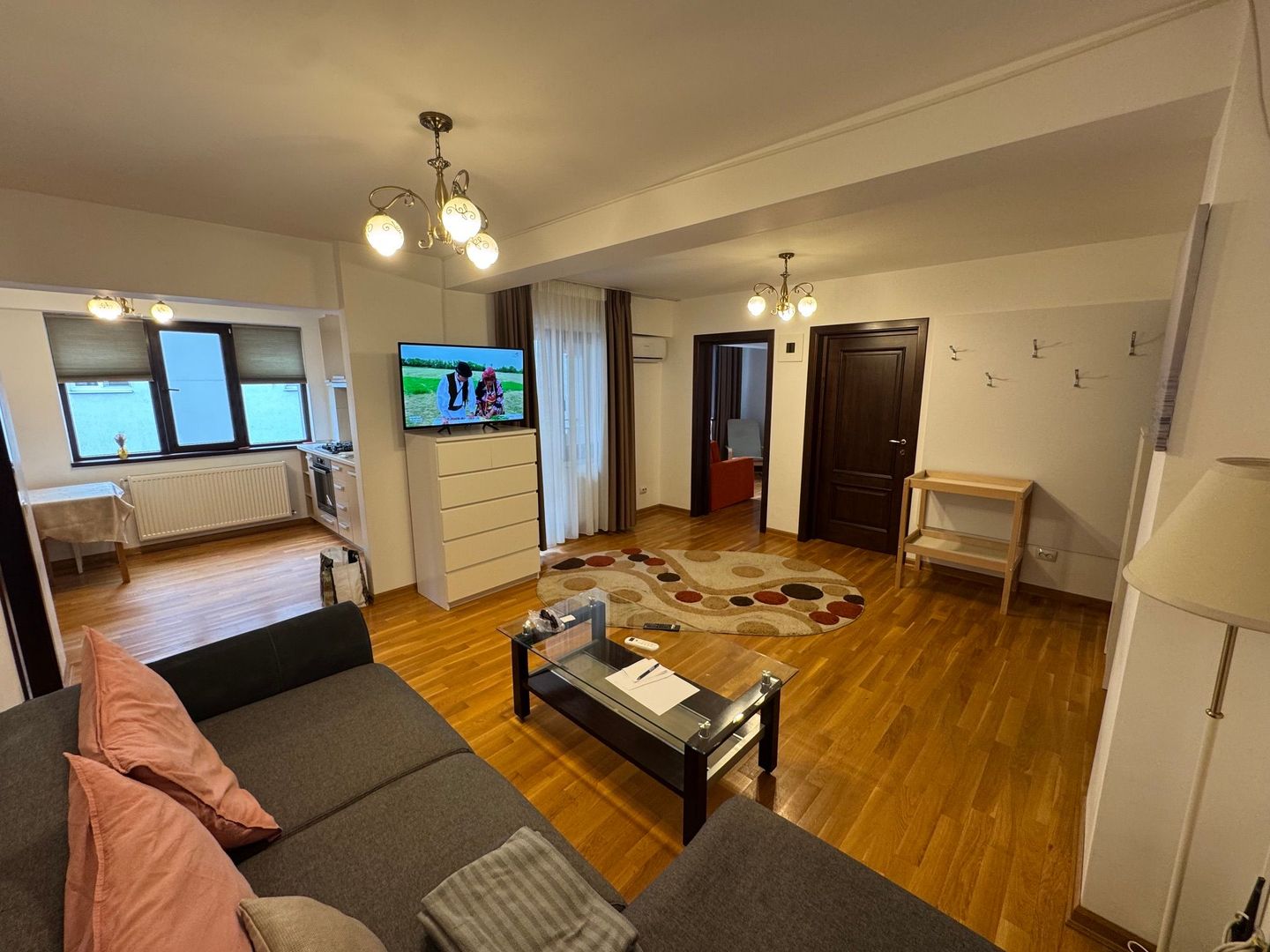 Apartament 4 camere Otopeni 23 august , costuri mici - Poză 1