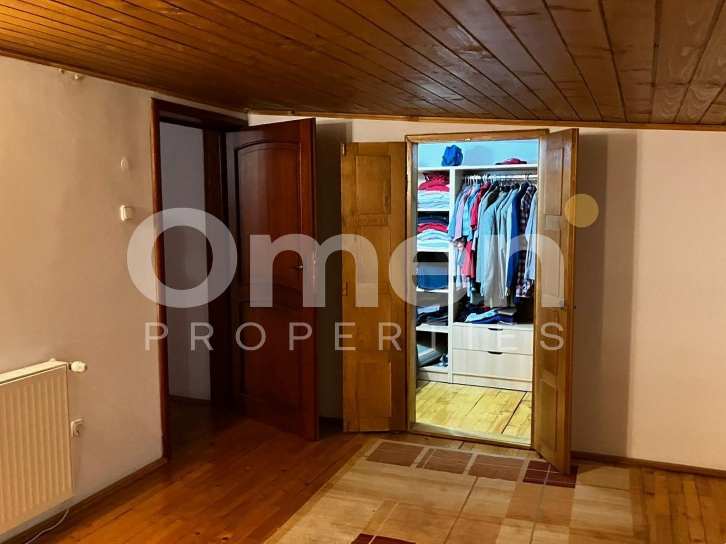 Vilă de închiriat – 260 mp utili, teren 1300 mp, 5 dormitoare, 3 băi, 3 balcoane - Poză 23