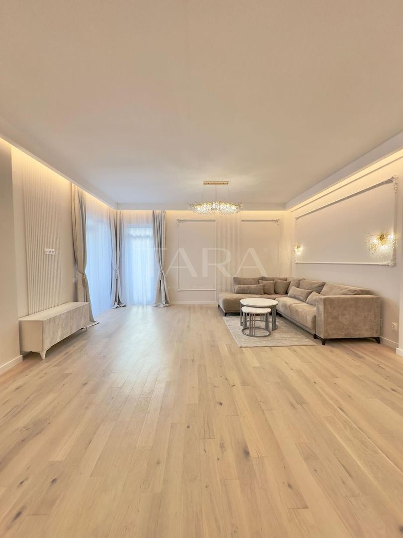 Penthouse 3 camere ultrafinisat, terase generoase în Florești - Poză 3