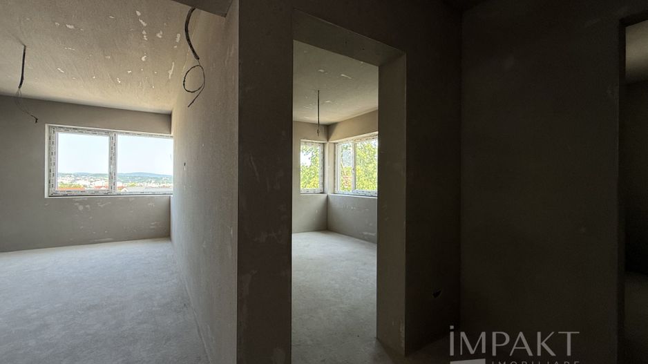 Case cuplate la liziera padurii , ideale pentru 2 familii ! - Poză 21