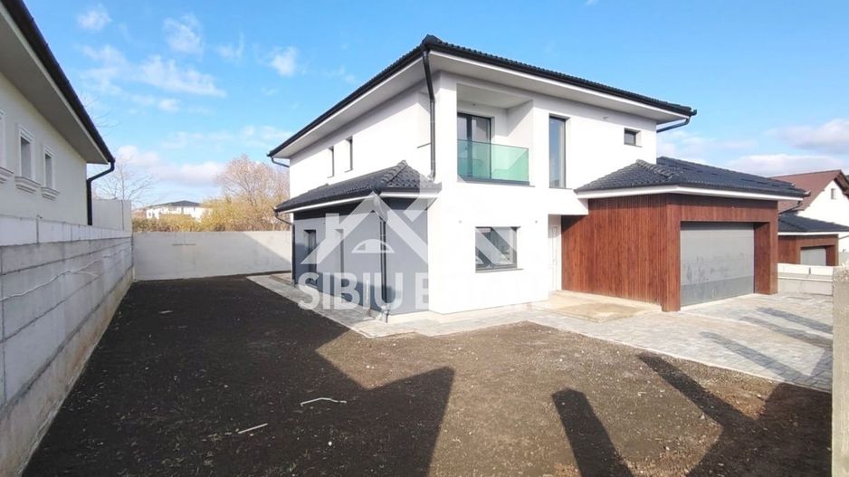 Casa individuala de lux, cu garaj, Selimbar, Sibiu - Poză 3
