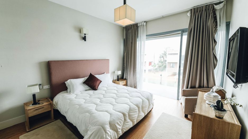 Spațiu, lumină și perspective – apartament cu potențial ridicat - Poză 3