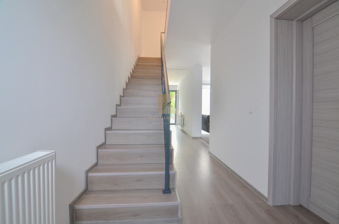 Casa noua tip duplex, 2 dormitoare cu 2 bai, curte, Sacele, PETFRIENDL - Poză 10