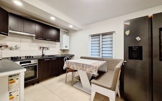 Apartament spatios si modern, 3 camere decomandat - Poză 8