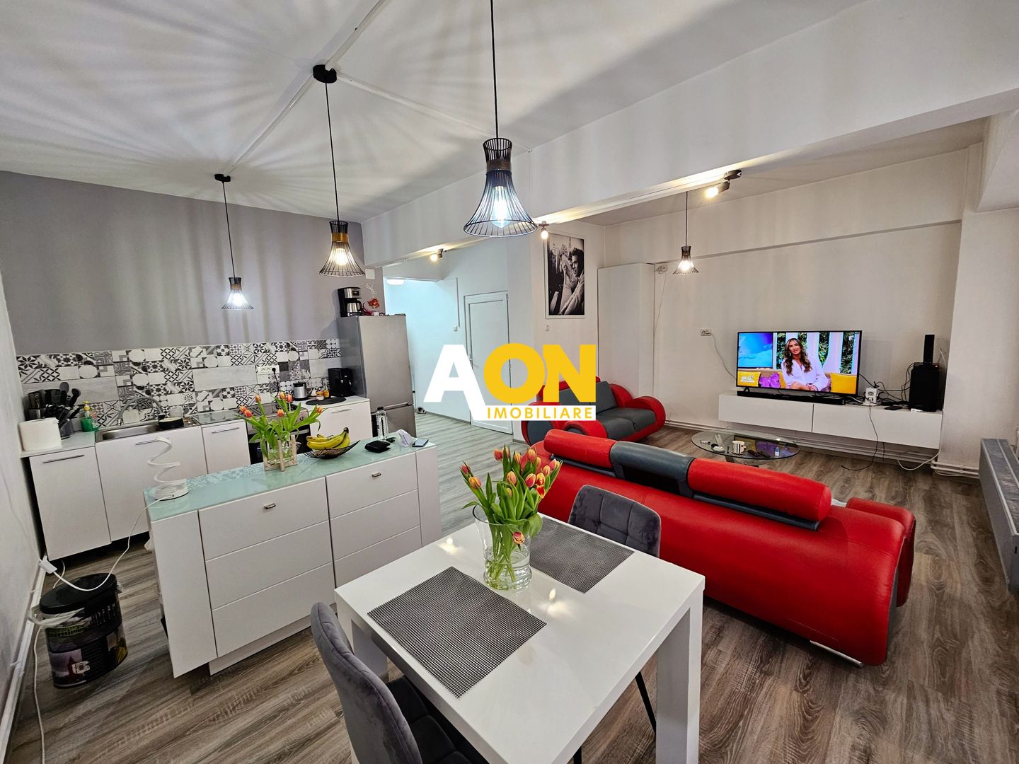 Spatiu comercial, 170 mp utili, pretabil pt regim hotelier sau birouri - Poză 3