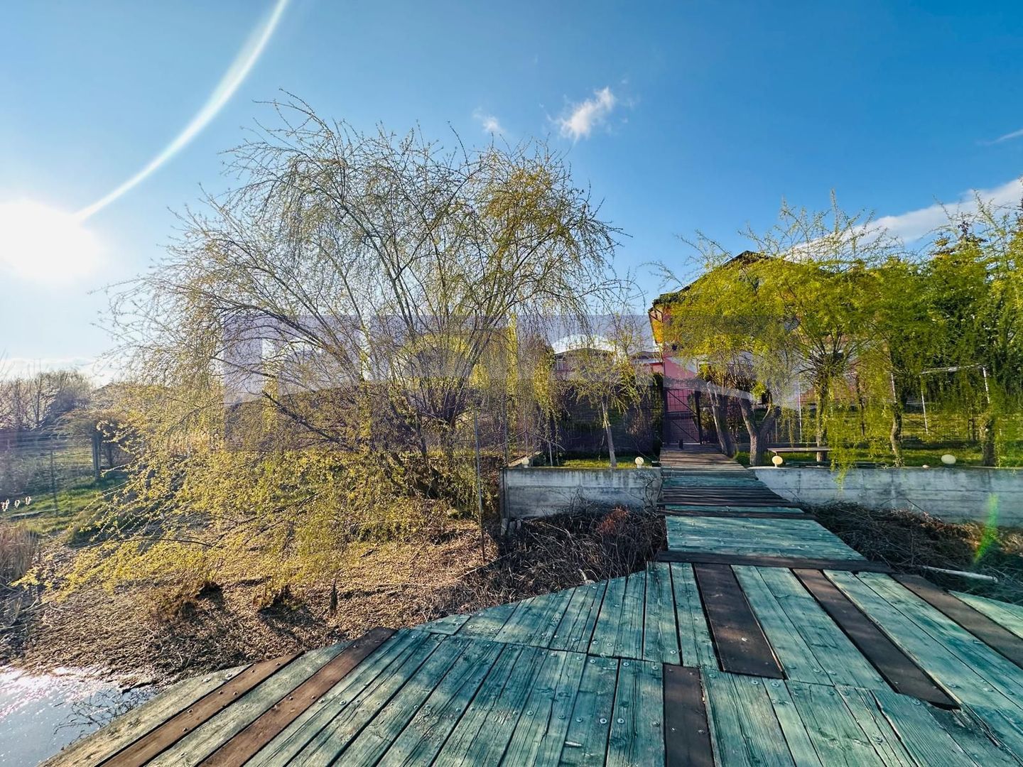 VILA DE VANZARE PE LAC | CREVEDIA | 7 CAMERE - Poză 34