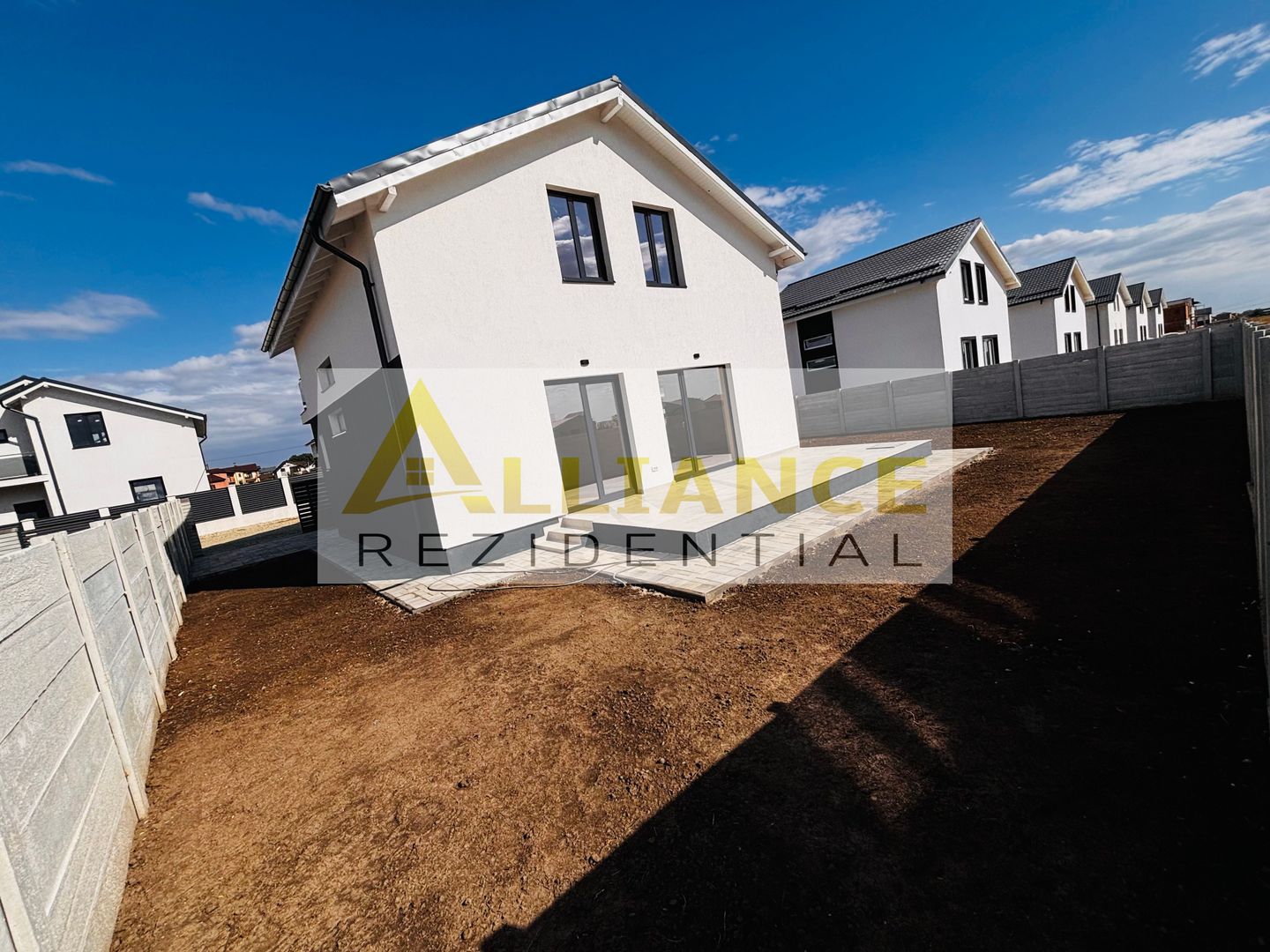 Casă modernă cu mansardă – 4 camere | Cartierul Nou, Strada Miorița, C - Poză 6
