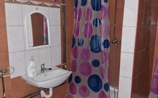 Casa cu 15 camere de vanzare in Bazna, Sibiu ( azil, pensiune) - Poză 14